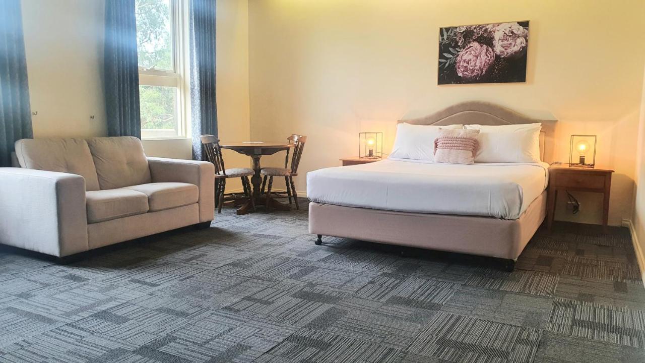 Hotel Cavalier Wantirna South Esterno foto