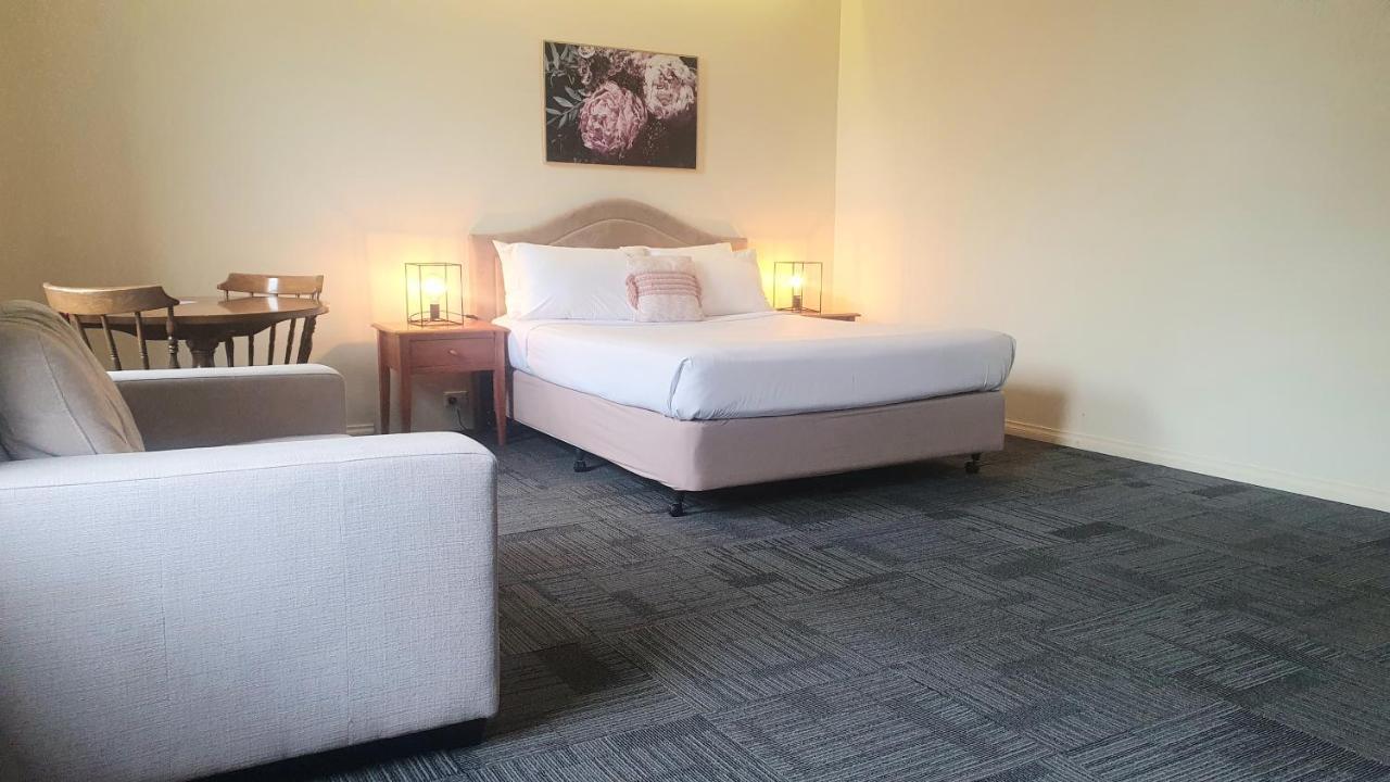 Hotel Cavalier Wantirna South Esterno foto