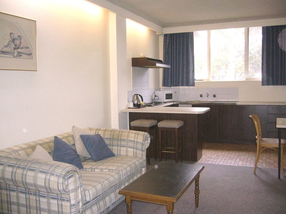 Hotel Cavalier Wantirna South Esterno foto