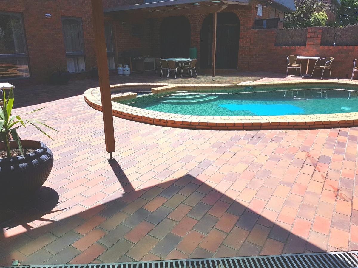 Hotel Cavalier Wantirna South Esterno foto