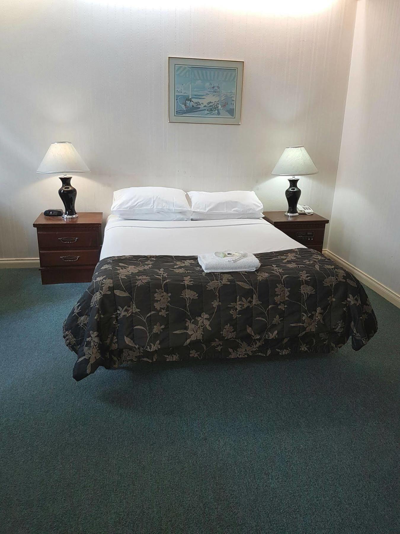 Hotel Cavalier Wantirna South Esterno foto