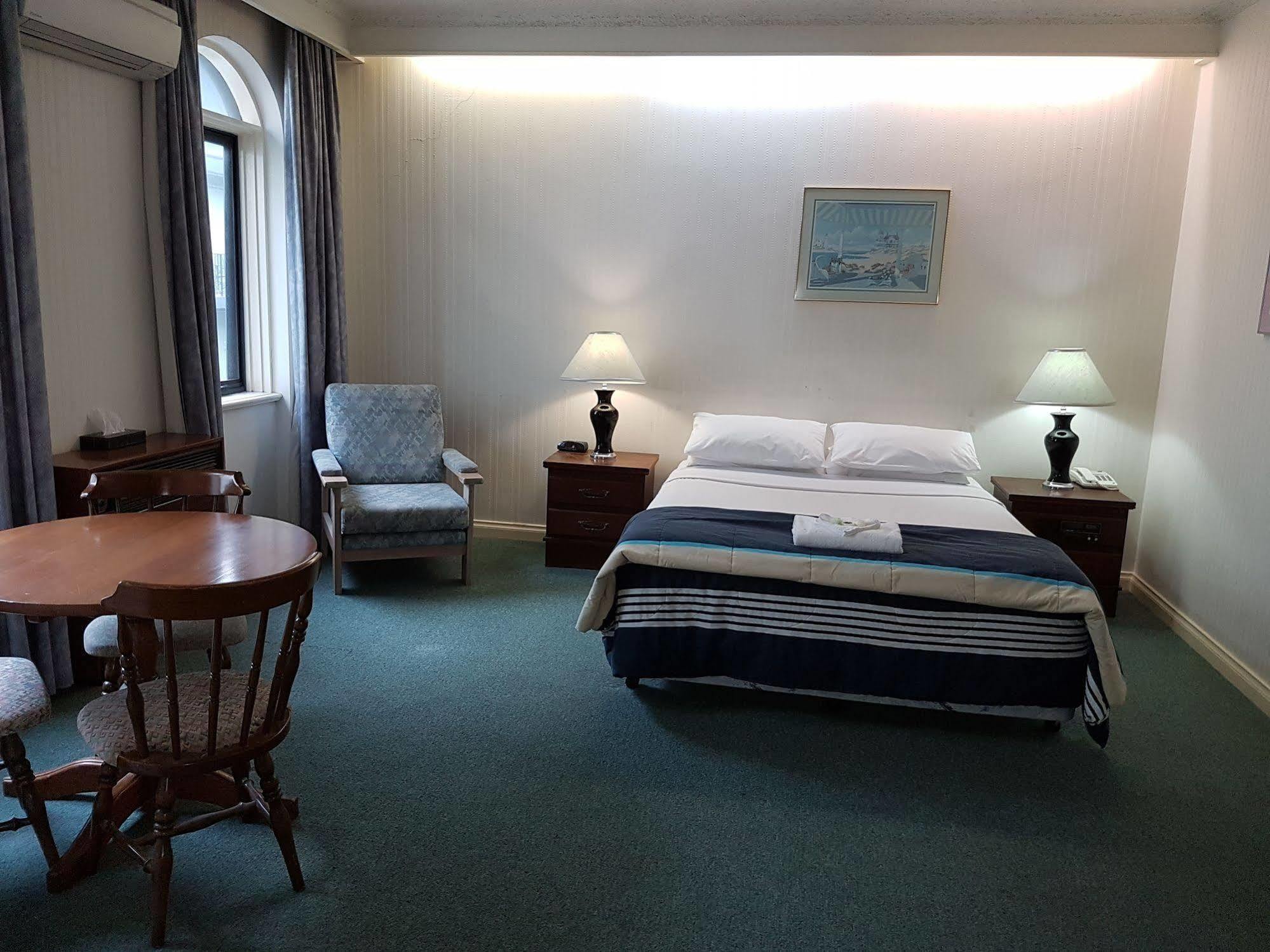 Hotel Cavalier Wantirna South Esterno foto